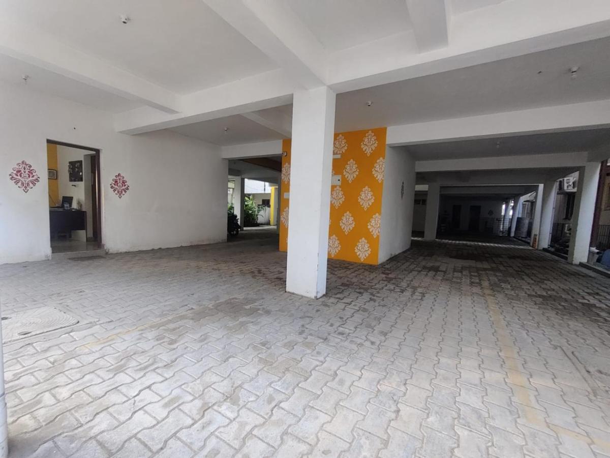 Aparthotel Allamanda Abode à Chennai Extérieur photo
